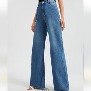 High Waisted Raw Hem Baggy Jeans